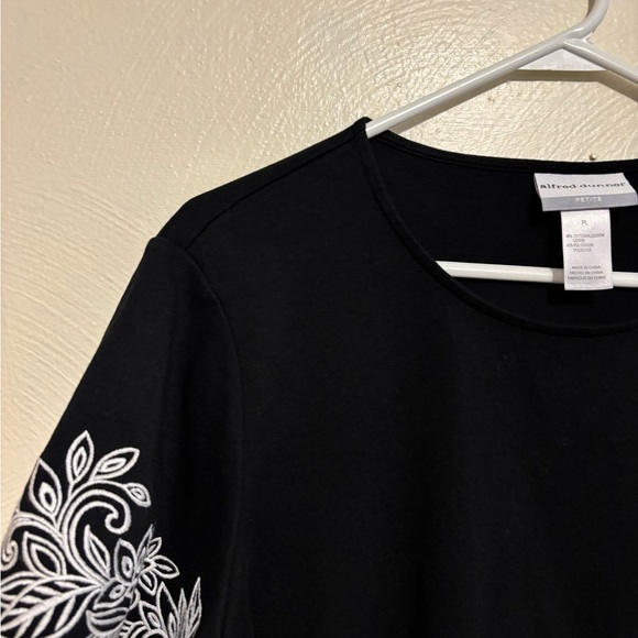 Alfred Dunner Black Boxy Short Sleeve Embellished Tee - Picture 5 of 7